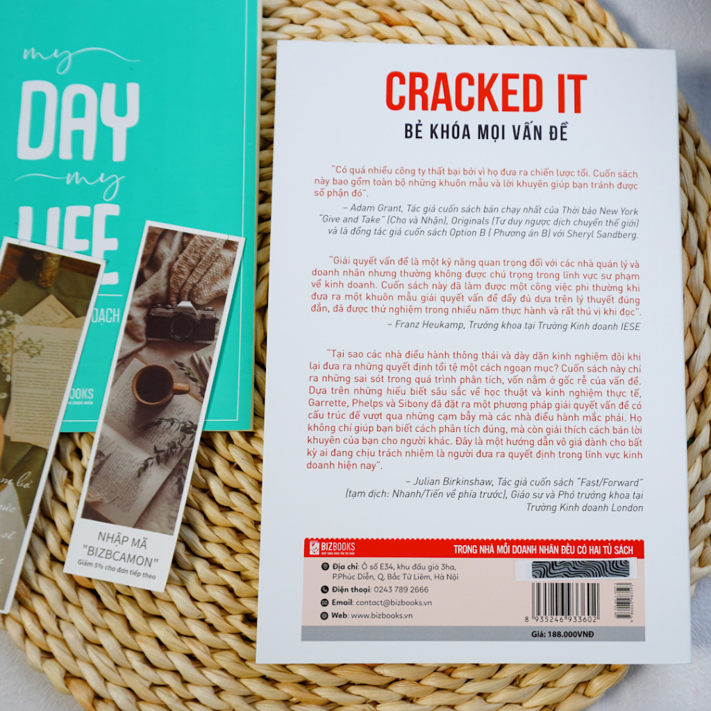 Sách Cracked It! Bẻ Khoá Mọi Vấn Đề - Phương Pháp 4S