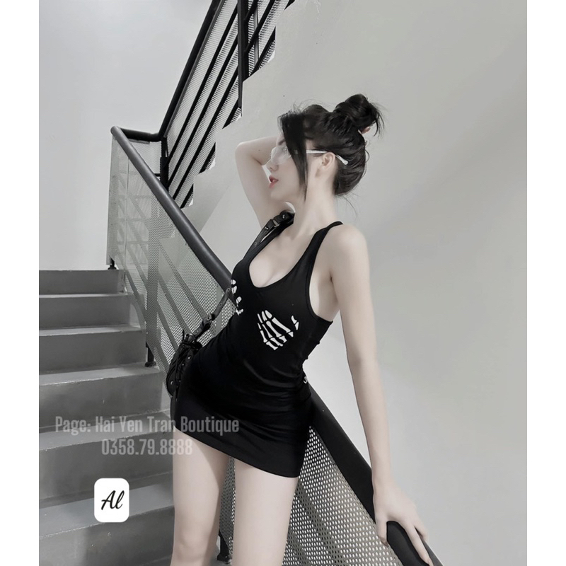 Đầm body 3 lỗ in bàn tay dáng ngắn