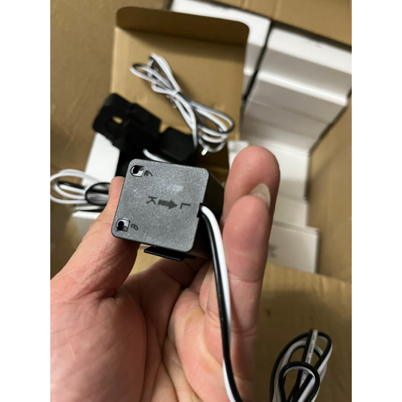 CT bám tải cho inverter Lux power, deye