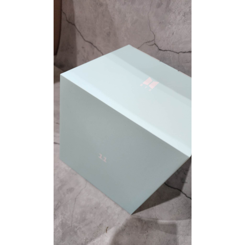 VStore - duyendo97  BTS MERCH BOX 11 YET TO COME - HỘP QUÀ BÍ MẬT THỨ 11 VÒNG QUAY GỖ
