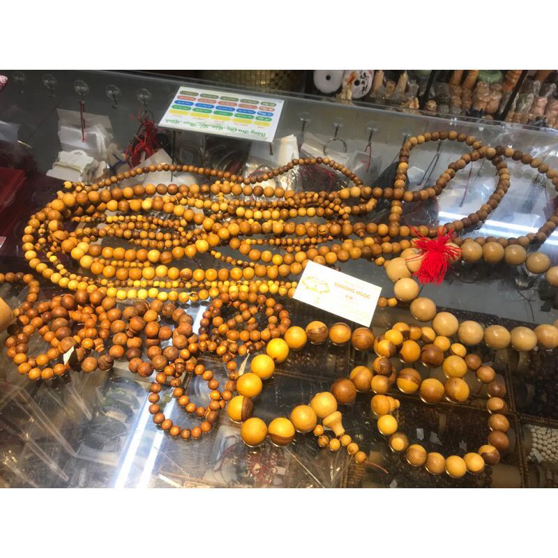 Vòng tay quỷ kiếm sầu.