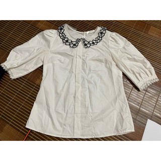 Áo sơ mi trắng bershka size s