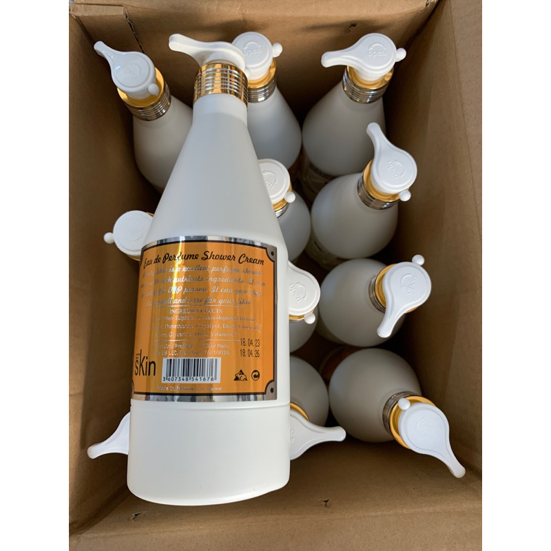 Sữa tắm dưỡng ẩm làm trắng da hương nước hoa pháp SKIN 700ml