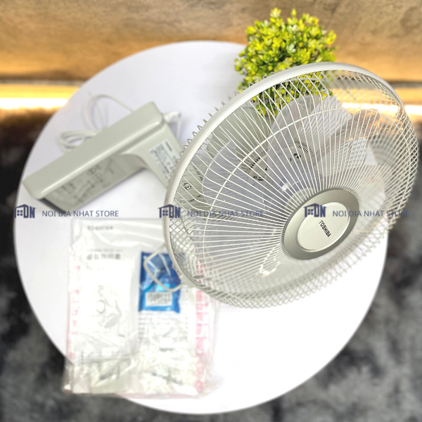 Quạt treo tường Toshiba TF-30RK26 Model 2023