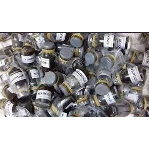 Sản phẩm chăm sóc răng miệng chấm viêm lợi viêm chân răng SINDOLOR sử dụng trong nha khoa