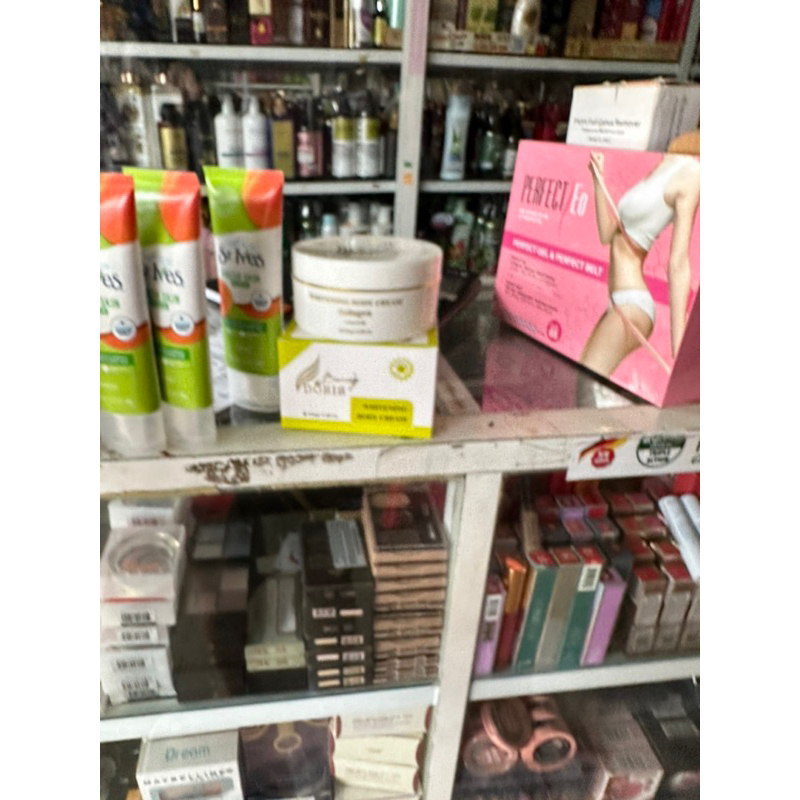 Sữa rửa mặt st.Ives  trà xanh  và st.Ives hạt mơ tips  nhỏ 90g