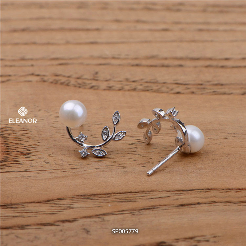 Bông tai nữ chuôi bạc 925 Eleanor Accessories hình lá đính đá ngọc trai nhân tạo phụ kiện trang sức 5779