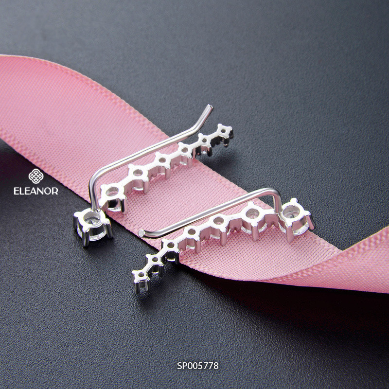 Bông tai nữ chuôi bạc 925 Eleanor Accessories viền cong đính đá phụ kiện trang sức 5778