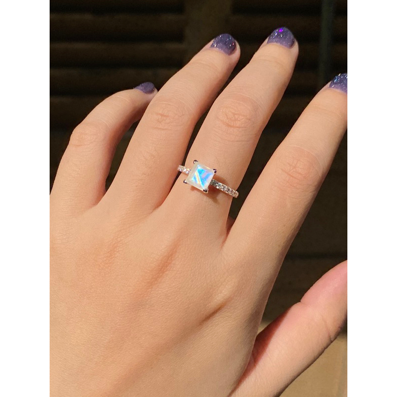 Nhẫn bạc ánh trăng mặt vuông cắt giác