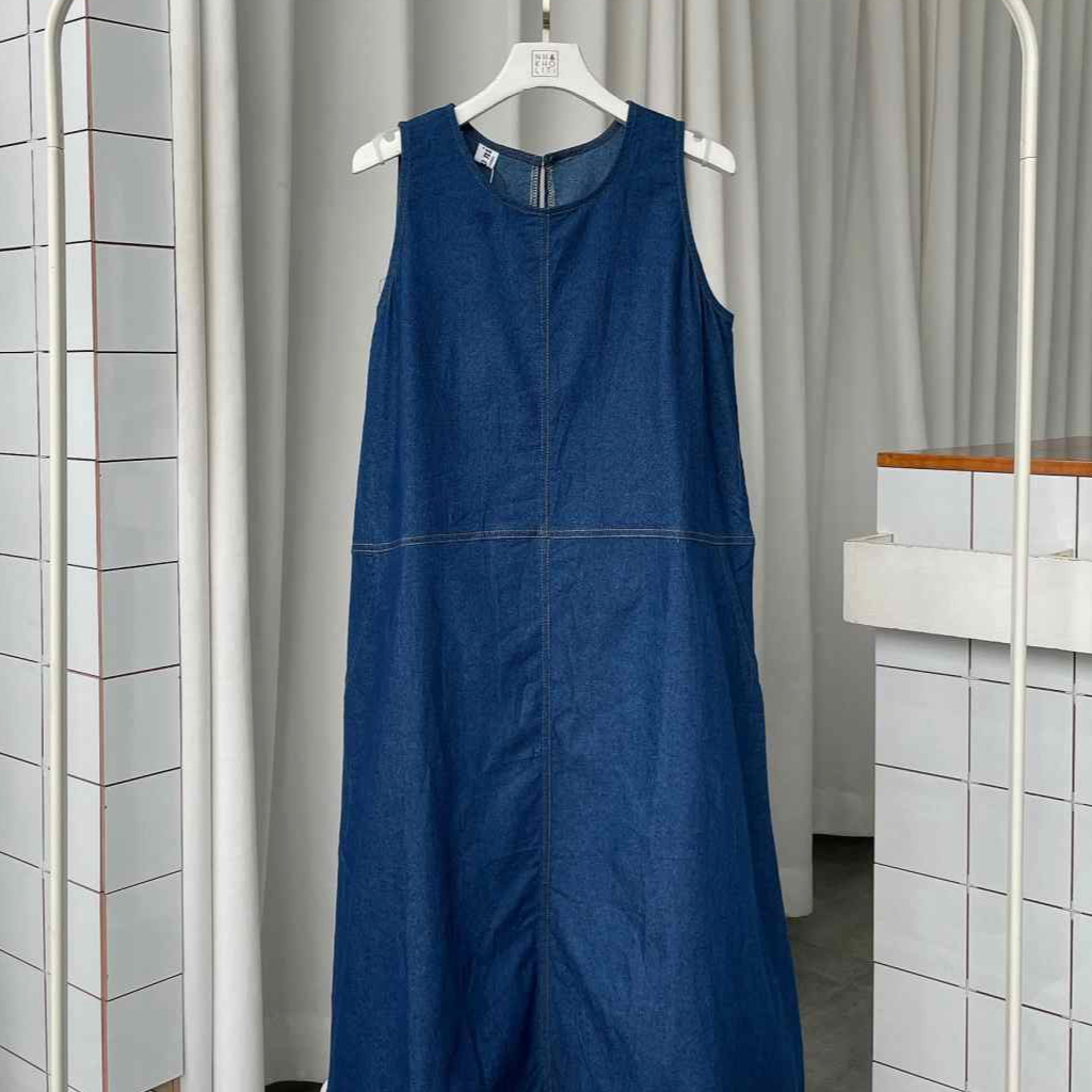 Đầm maxi jean xanh đậm viền chỉ 2 túi hông - D839