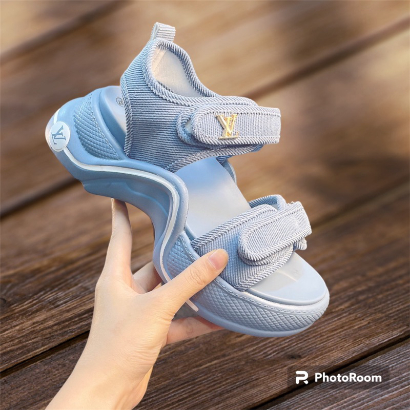 (không hộp )Xăng đan L.V đế uốn lượn mới 2023/Dòng rẻ hơn 100KA -siêu nhẹ cao 5/6p