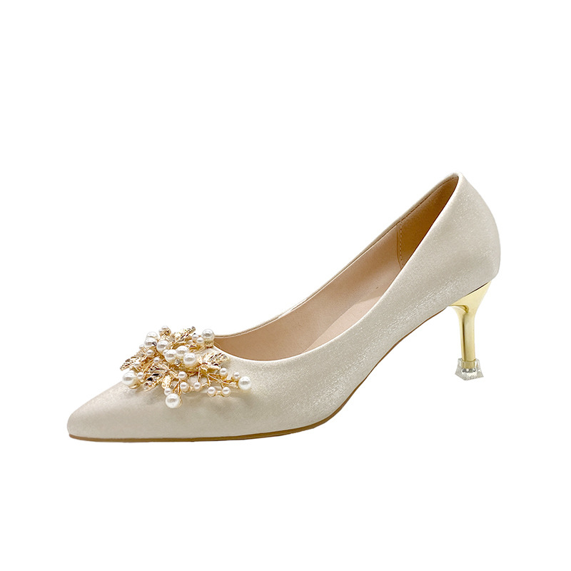 Giày Cao Gót Mũi Bít Đính Hoa Xinh Xắn Thời Trang Dành Cho Nữ - EDZ48