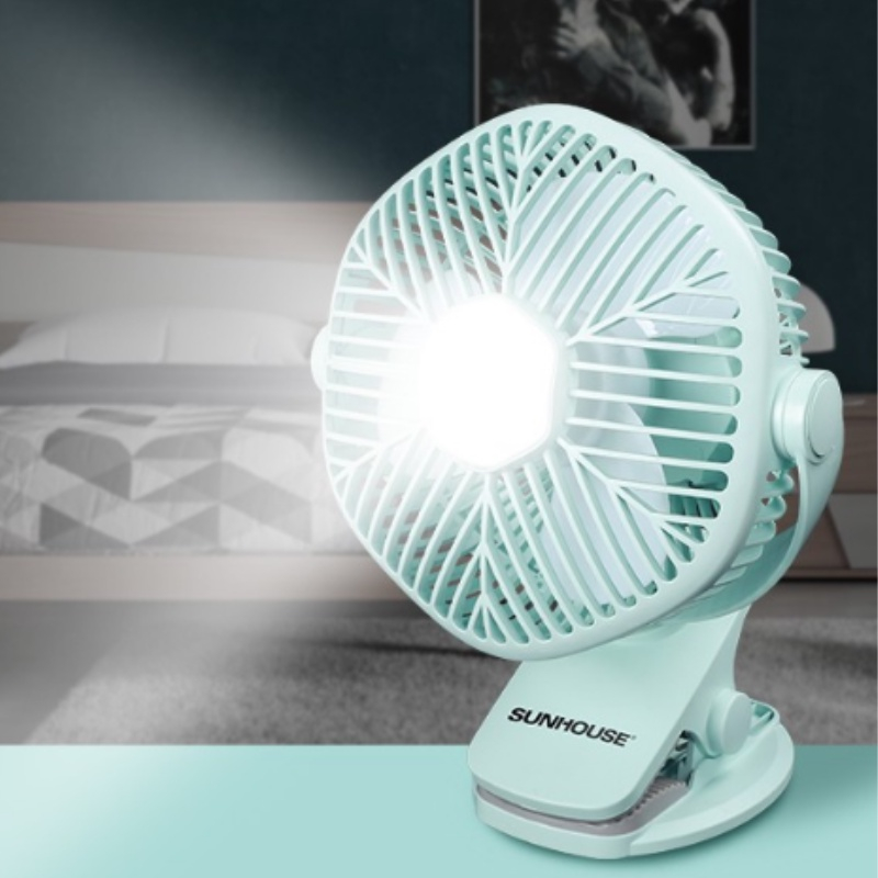 Quạt tích điện mini Sunhouse SHD7111, công suất 7W, pin siêu trâu có thể sử dụng lên đến 4h, có thể kẹp lên bàn