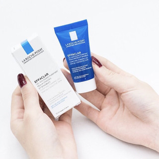 Gel rửa mặt 15m,5ml Larocheposay dành cho da dầu mụn