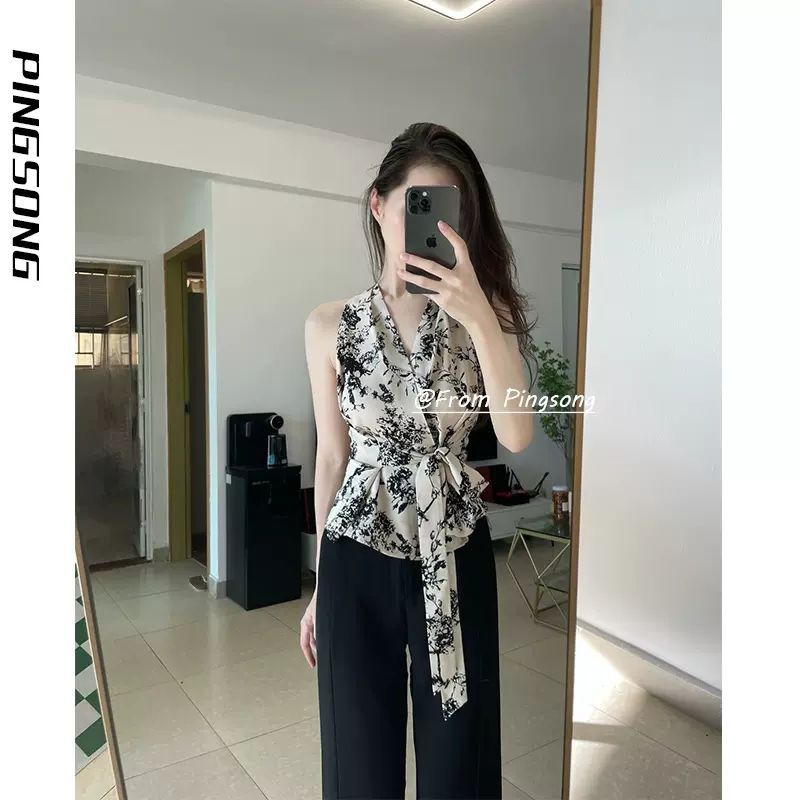 Áo sơ-mi hoạ tiết đen trắng