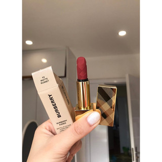 Son Burberry 93 Matte Russet (vỏ vàng limited, sẵn sale Authentic)