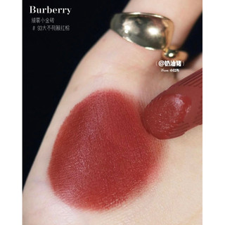 Son Burberry 93 Matte Russet (vỏ vàng limited, sẵn sale Authentic)
