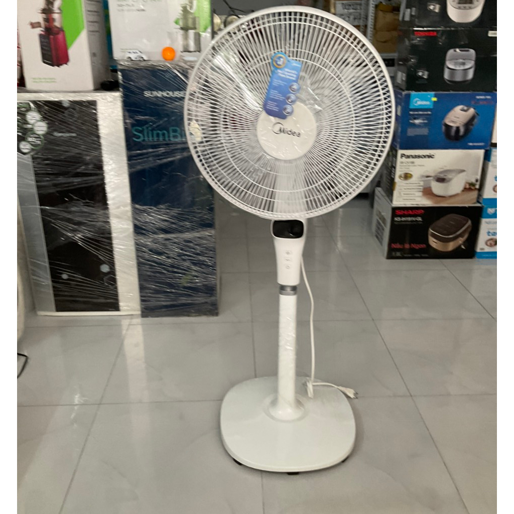 Quạt đứng Midea DC inverter FS40-15DR có remote - Hàng trưng bày