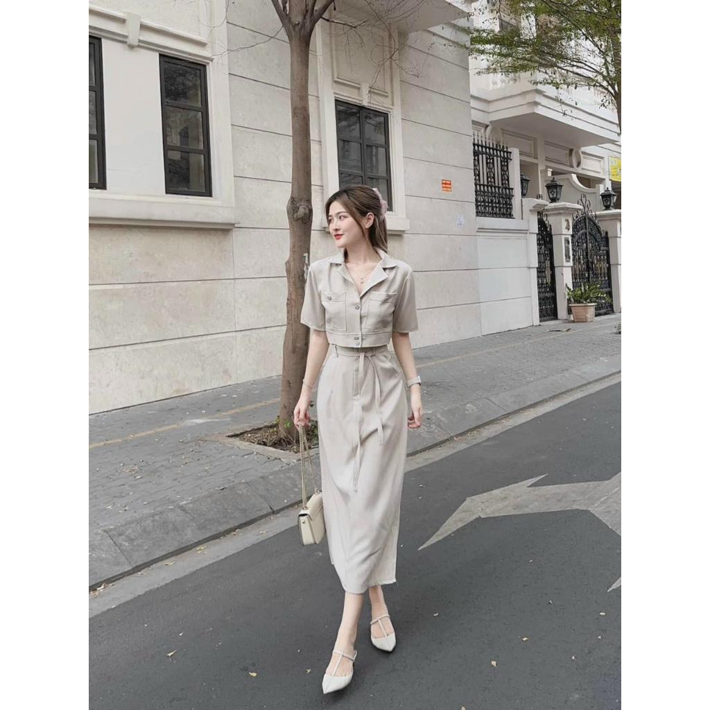 TCL Set áo nâu cổ vest kèm chân váy có đai thắt lưng, cài nút thật nina lê công sở