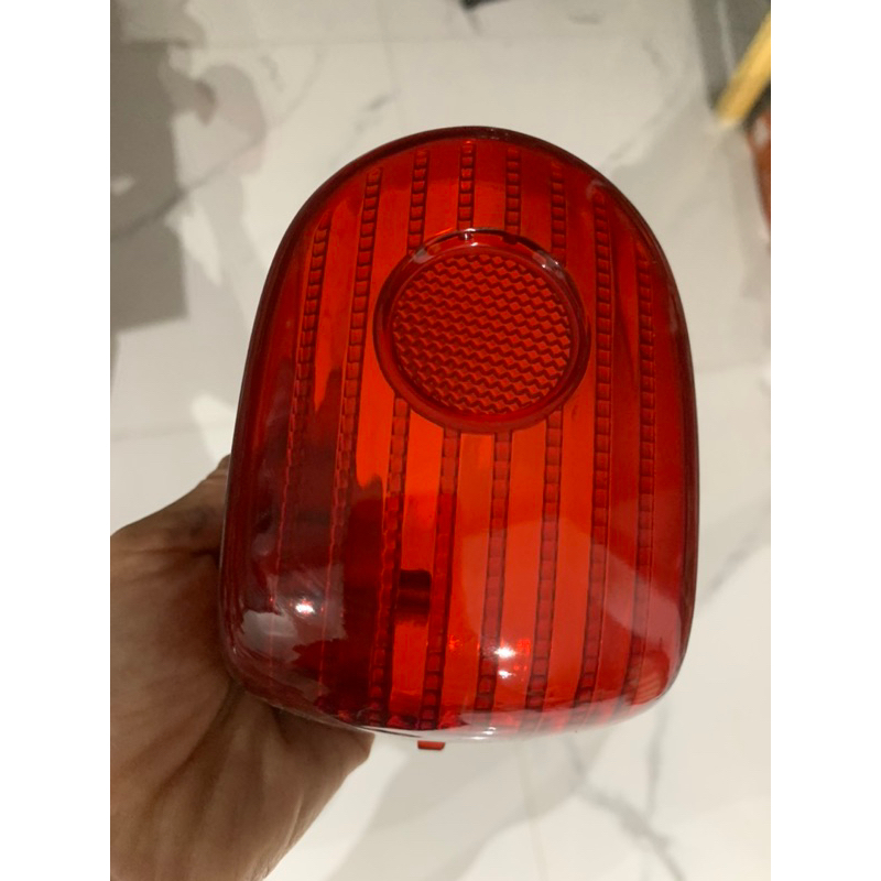 Nắp hậu 81 học sinh