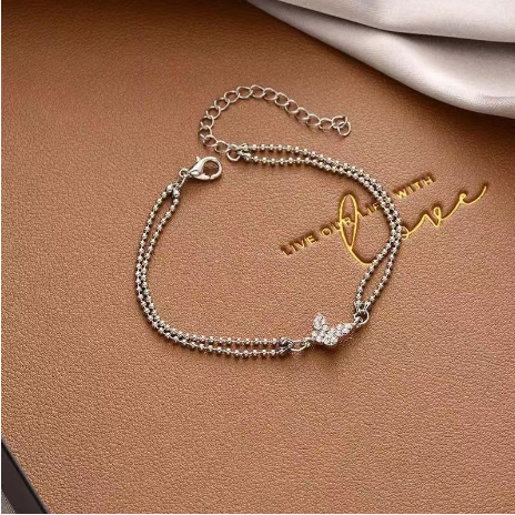 Vòng tay mạ bạc đính hình bướm lấp lánh sang trọng