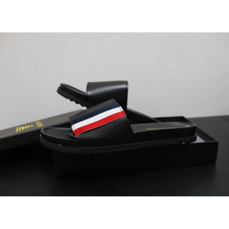 Dép Nam Quai Ngang Thiết Kế