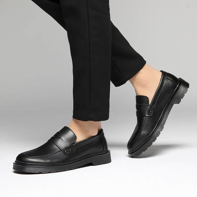 Giầy Mcc Qeeenn phản quang nam