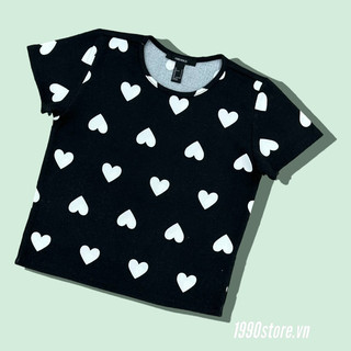 Áo thun form baby tee nền đen trái tim trắng chất len dệt kim vnx