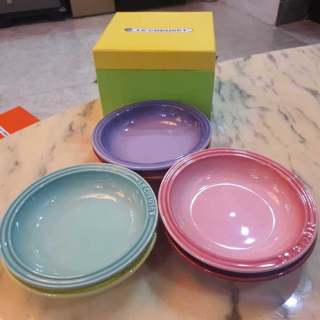 Le Creuset đĩa Tráng miệng 15.3cm  hộp 6 cái - Le Creuset Mini Round Plate, Rainbow 6" gift box