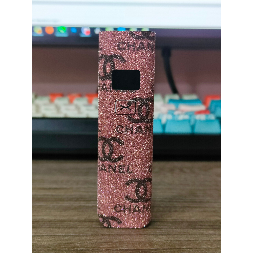 Miếng dán skin cho Xlim v1 v2 , favo , feelin , riil , avo ,...in hình theo yêu cầu mẫu Bling Chanel