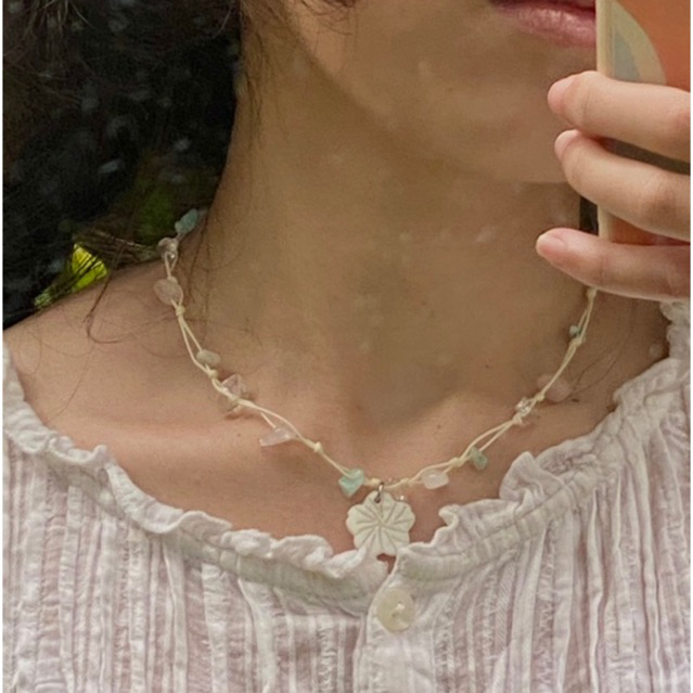 Vòng cổ hoa trắng màu pastel dây cotton đan đá thô tự nhiên nhẹ nhàng nữ tính