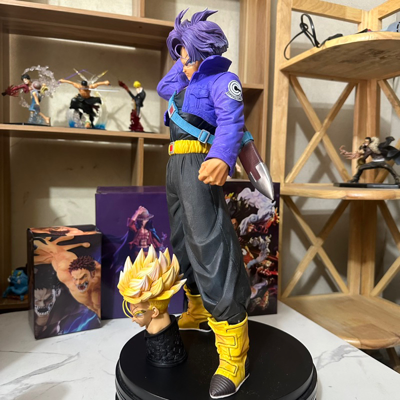 Future Trunks dáng đứng có 2 đầu thay thế Super Saiyan  hàng cao cấp siêu thực