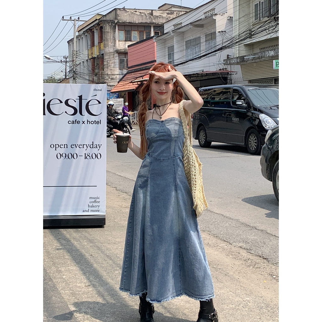 Đầm/Váy denim jean dài cúp ngực xòe nhẹ xanh nhạt xẻ tà sau