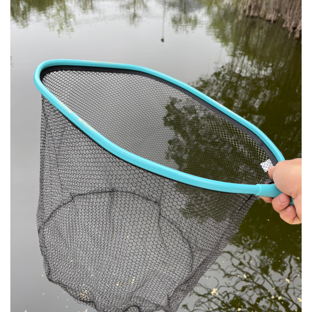Vành carbon câu cá cao cấp, lưới tráng cao su 2 size 50cm -55cm màu đen và xanh