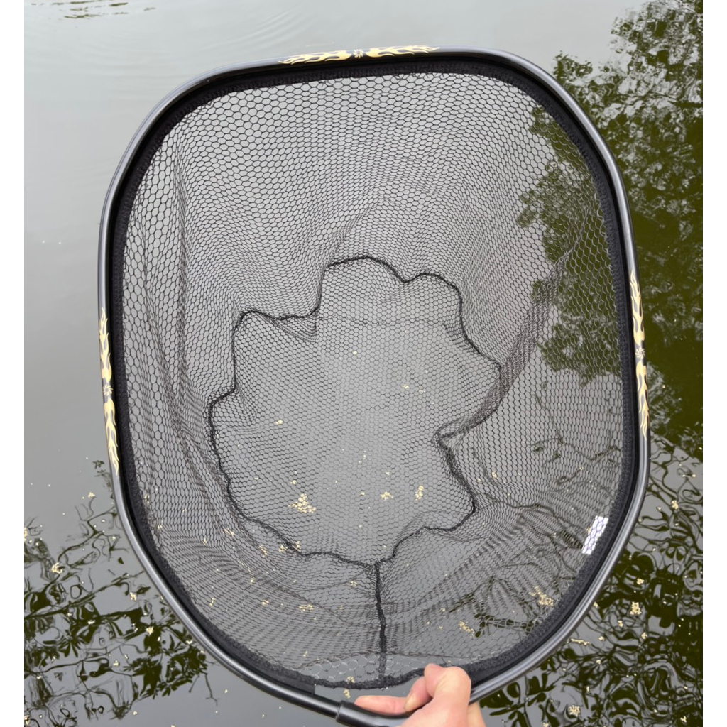 Vành carbon câu cá cao cấp, lưới tráng cao su 2 size 50cm -55cm màu đen và xanh