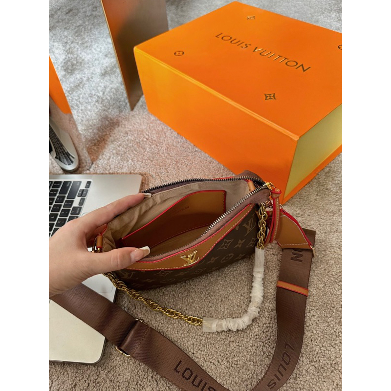 Túi đeo chéo kẹp nách lv dây bảng 21cm ảnh thật ạ