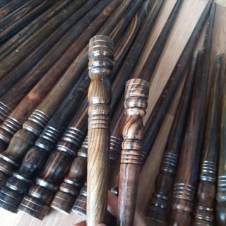Chân cọc gỗ mun  và gỗ hương lắp sáo diều.