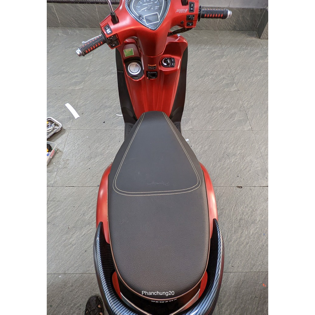 ỐP TAY DẮT  DÙNG CHO ĐỜI XE GRANDE 2019 2020 2021 2022 CACBON