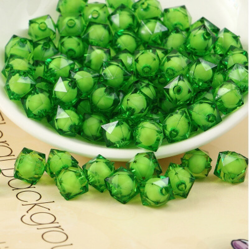 100gr-500gr hạt cườm vuông có nhân 10mm nhiều màu sắc