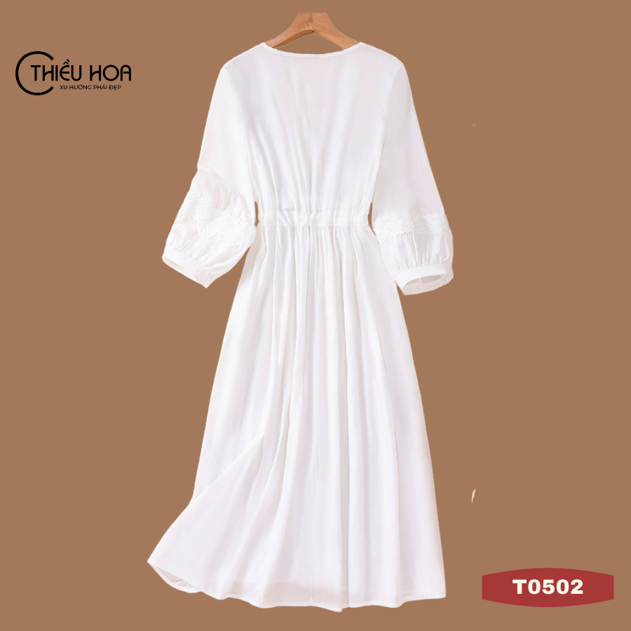 Đầm trung niên, chất liệu lụa da lộn cao cấp, mềm mát, kiểu dáng đơn giản, dễ phối đồ Thiều Hoa DD2T0502