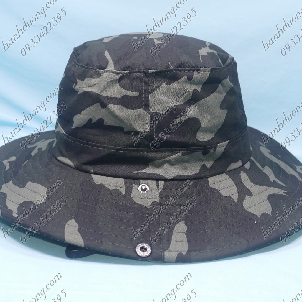 Mũ tai bèo vành rộng có chất liệu vải cotton dầy dặn. Nón thiêu logo có thiết kế trang phù hợp cho phái nam