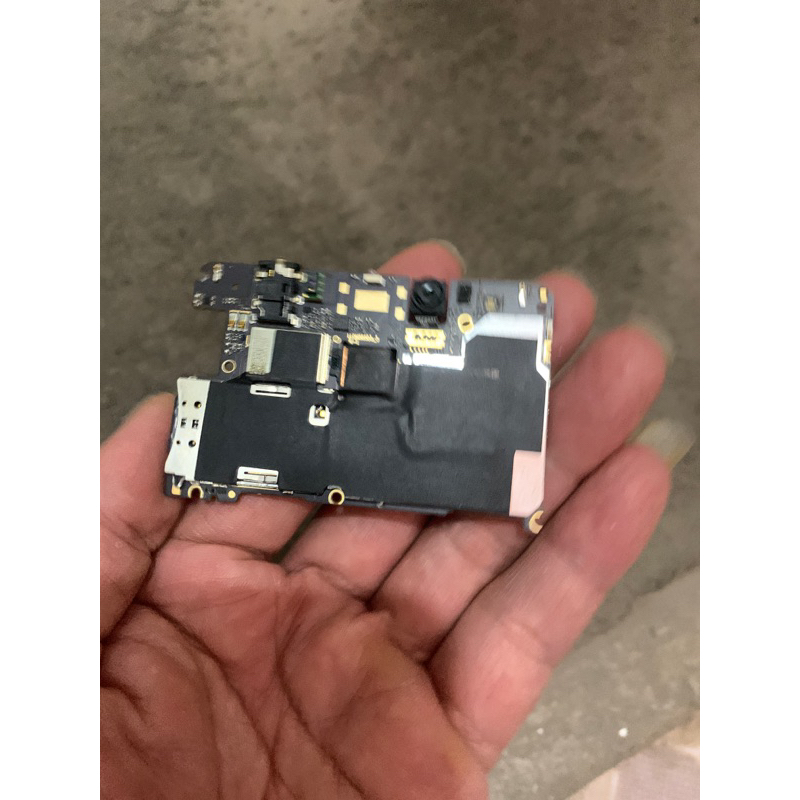 Main redmi note4 lên vài s sập nguồn