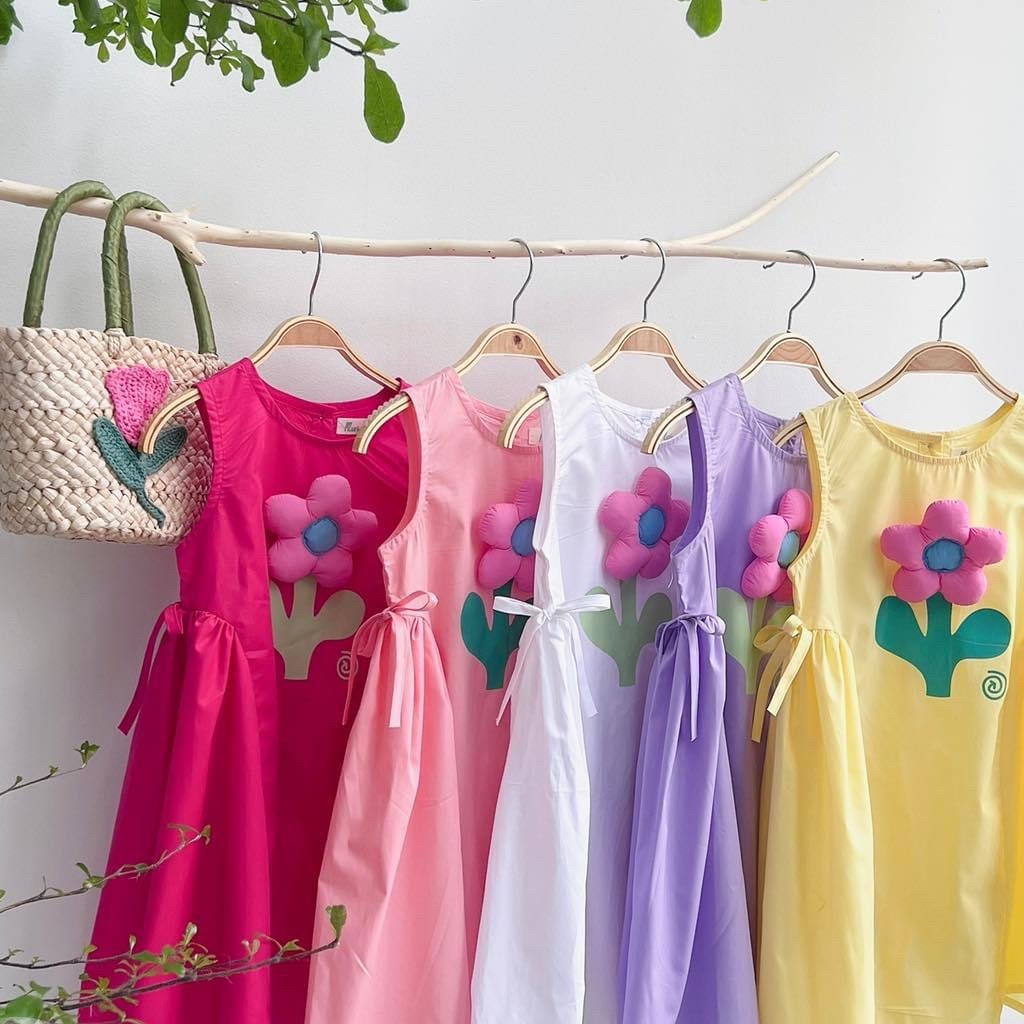Váy bé gái - Đầm babydoll sát nách gắn hoa nổi siêu xinh cho bé gái