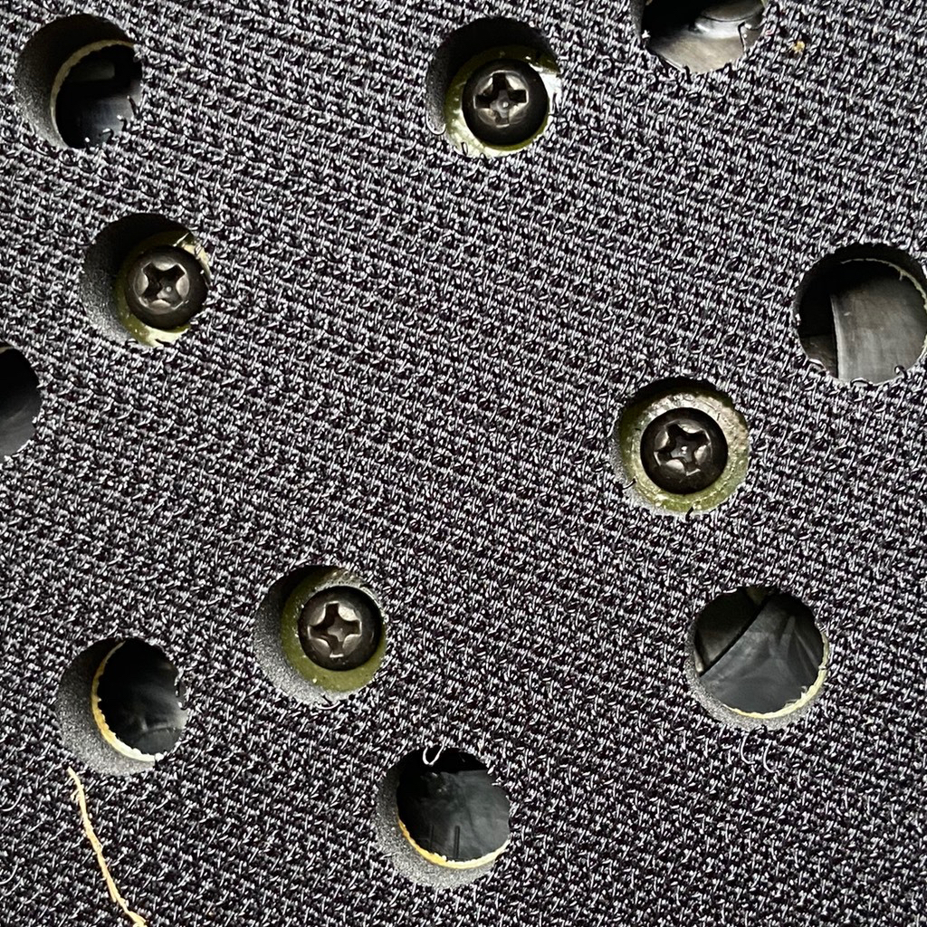 Máy Chà Nhám Tròn 125mm Dùng Pin 21v D21 Dekton / D21-CN125 / Tặng Kèm Túi Đựng Bụi và 3 Giấy Chà Nhám