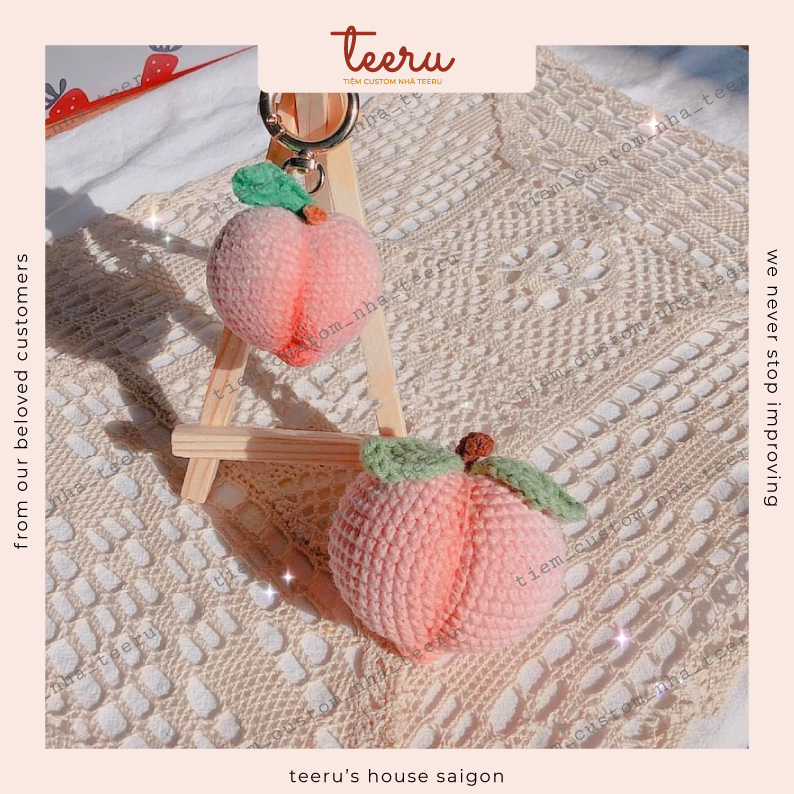 Móc khóa trái đào móc túi xách, balo, móc chìa khóa bằng len handmade - Crochet Teeru's House