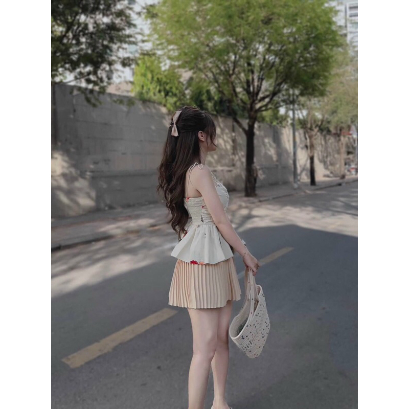 Sét váy chất liệu coton lạnh dập ly có lót mix áo hoa hai dây cúp ngực xoè chạy mocking có mút trẻ trung