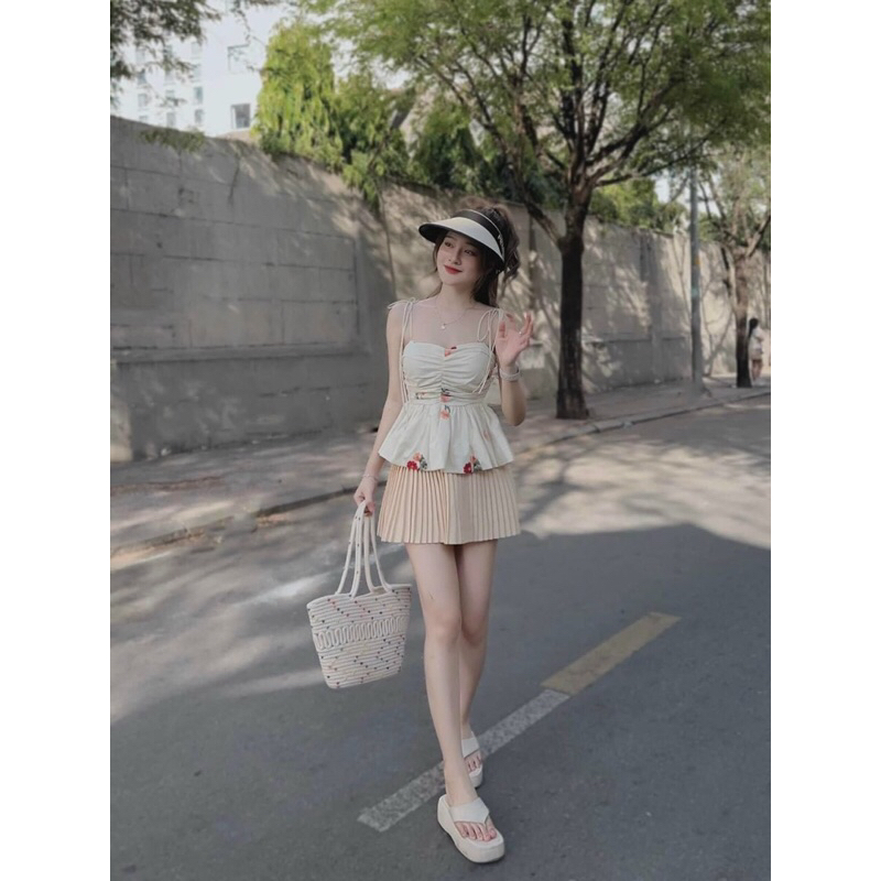 Sét váy chất liệu coton lạnh dập ly có lót mix áo hoa hai dây cúp ngực xoè chạy mocking có mút trẻ trung