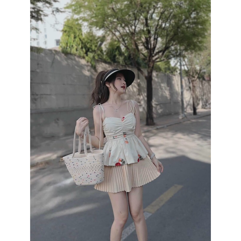 Sét váy chất liệu coton lạnh dập ly có lót mix áo hoa hai dây cúp ngực xoè chạy mocking có mút trẻ trung