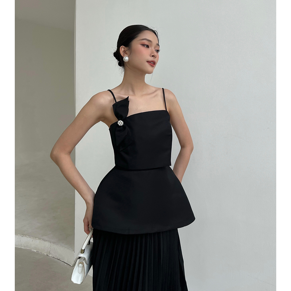 BBSTORE'S Áo Peplum Hai Dây Phối Nơ Đắp Tà Xéo -A1913