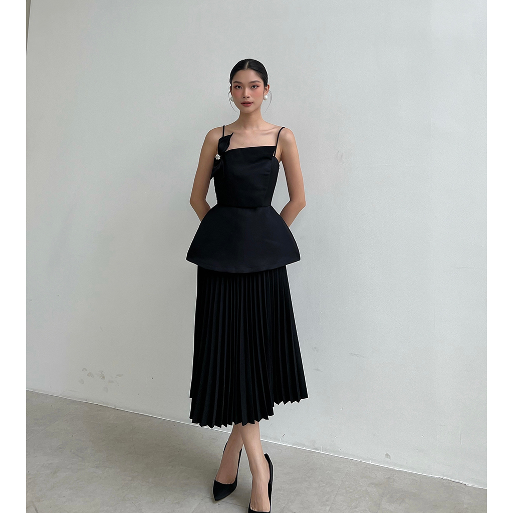 BBSTORE'S Áo Peplum Hai Dây Phối Nơ Đắp Tà Xéo -A1913